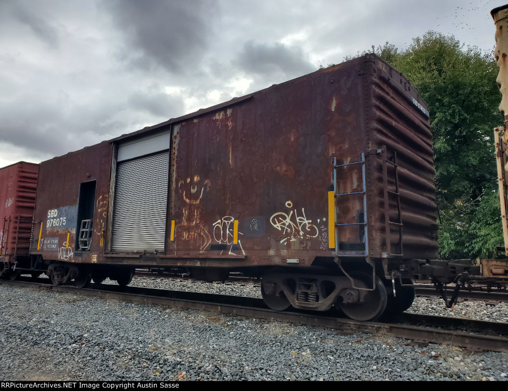SBD 976075